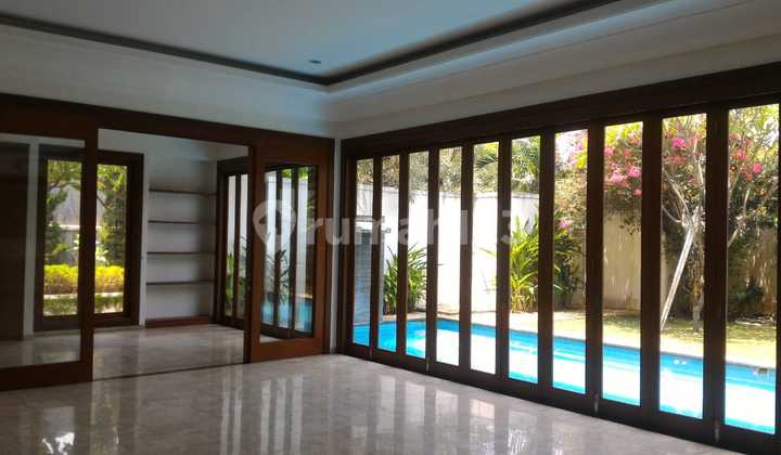 Disewakan Rumah Ekslusif Siap Huni di Kemang - Jakarta Selatan 2