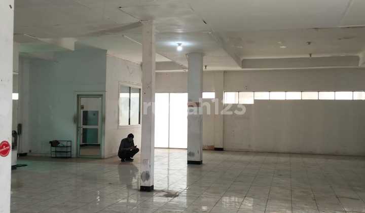 For Rent: Duren Sawit East Jakarta Commercial Space