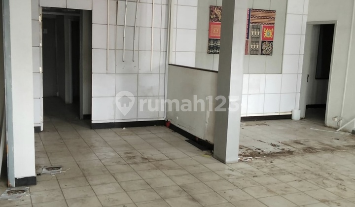 Rental of Former Bank Business Space, Lubang Buaya Rental of Former Bank Business Space, Lubang Buaya