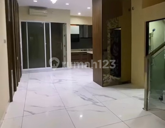 Rumah Brand New 3 Lantai Kelapa Gadinh 2