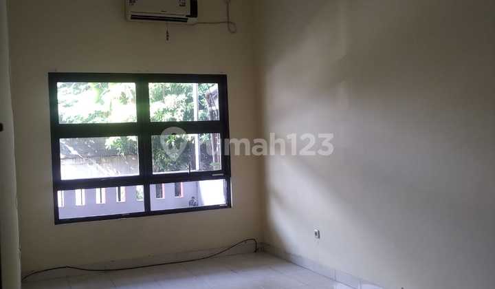 Rent House Cempaka Putih 2