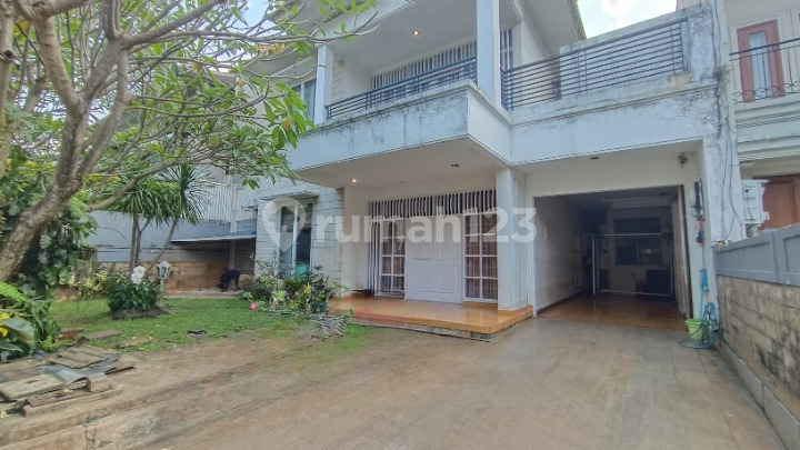 Rumah 2 Lantai Pondok Indah