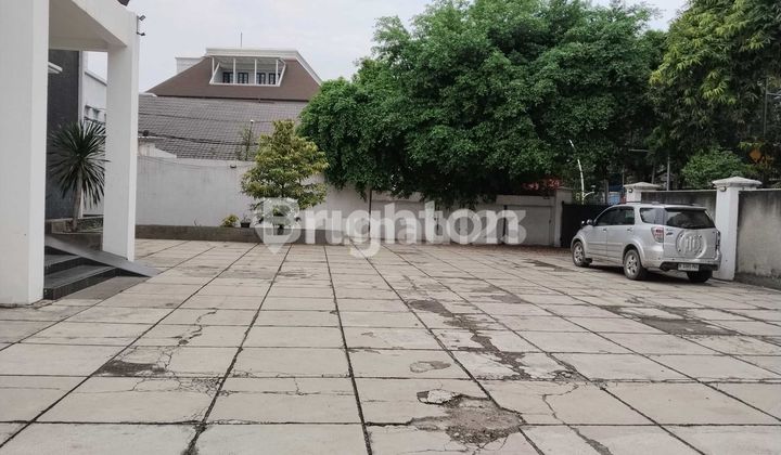 SOUTH JAKARTA OFFICE BUILDING