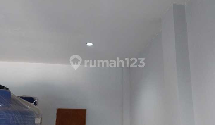 FOR SALE FAST!! 3-Story House in Poris Indah - Tangerang 2
