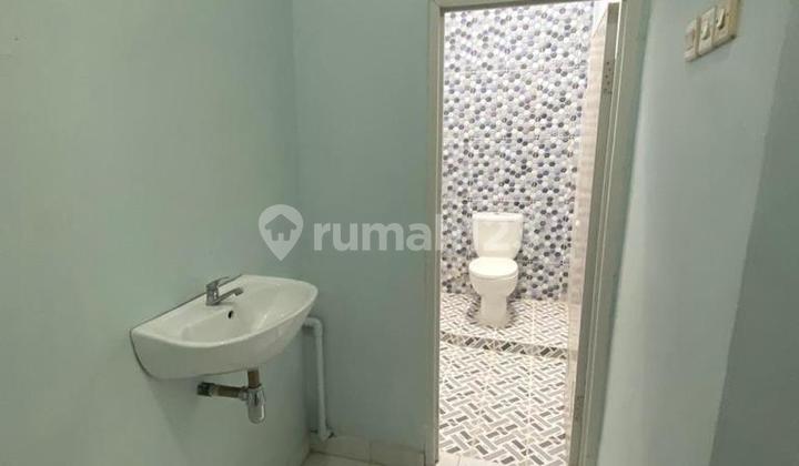 Di Jual Rumah Taman Royal Cipondoh Tangerang dengan Design Cantik, Minimalis Clasic Bebas Banjir 2