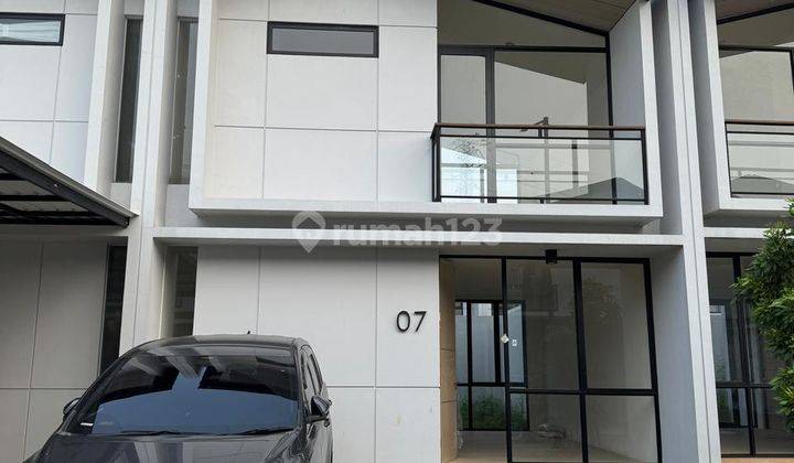 Disewakan  Rumah Cluster Cendana Cove Karawaci  2 Lantai 1