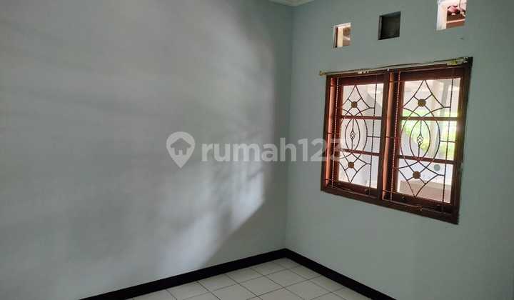 Dijual Rumah Siap Huni Lokasi: Palem Semi, Karawaci Tangerang 2