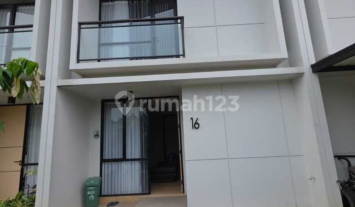 WTL rumah Cendana Cove 5.5 x 15 furnished karawaci, tangerang