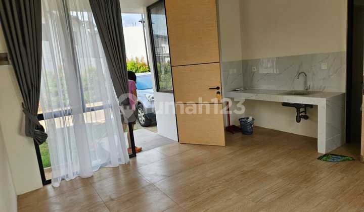 disewakan cepat Rumah dekat supermal karawaci dan UPH, tangerang 2