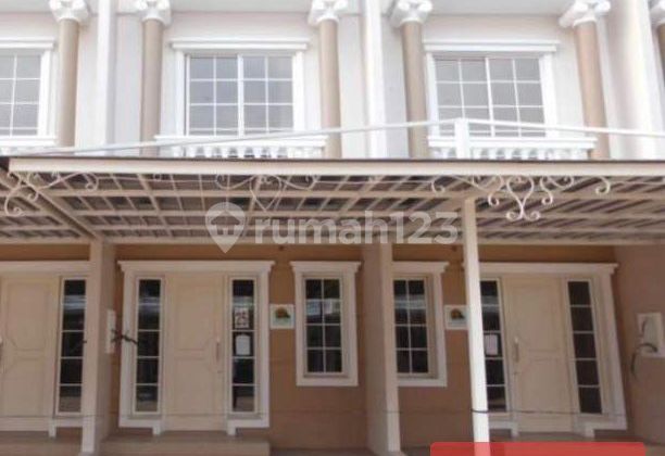 Disewakan Rumah di Green Lake City , Tangerang Cluster West Europe