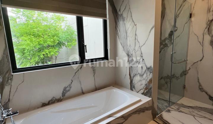 For Sale / For Rent Move-In Ready House Lancewood, Navapark, BSD