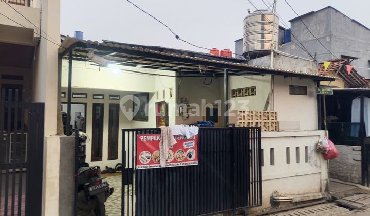 For Sale House in Cipondoh, Tangerang