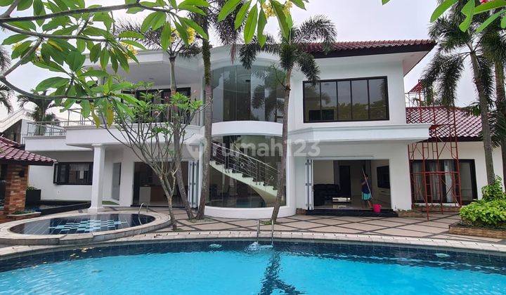 Rumah Mediterranean Disewakan di Damai Indah Golf Bsd, Tangerang 1