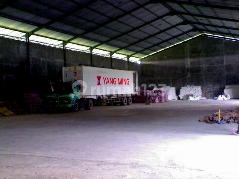 Gudang Luas Lokasi Strategis di Jl. Kapten Tendean, Blabak, Kediri 1