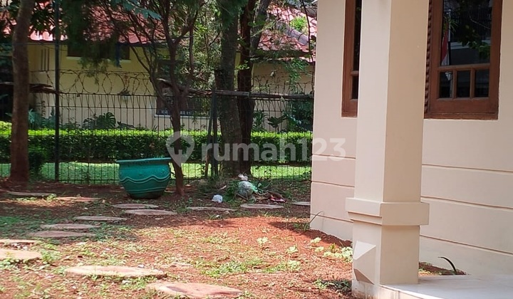 Affordable Nice House Ready to Live Comfortable Land 240 Building 100 Raffles Hills 2