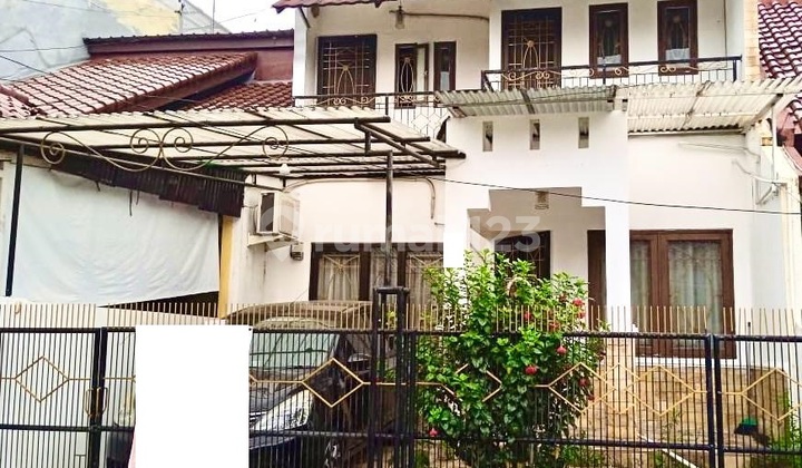 Rumah Dijual Cepat Di Raffles Hills Cibubur