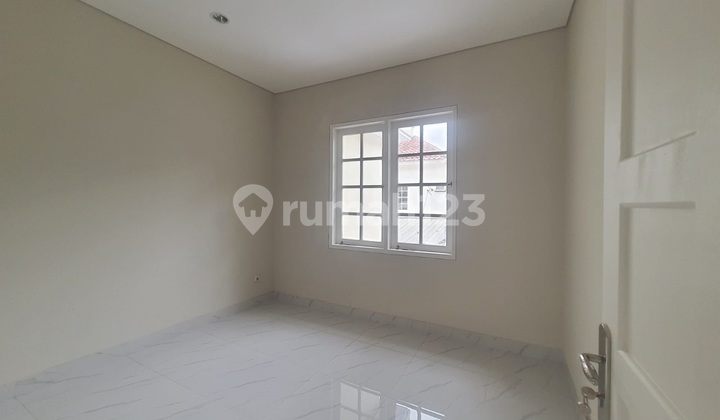 Rumah Legenda Wisata Murah 2 Lantai Siap Huni Bagus LT 189 LB 150 2