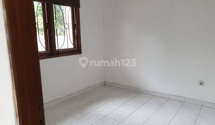 Rumah di Raffles Hills Dijual Cepat Harga Bisa Nego  2