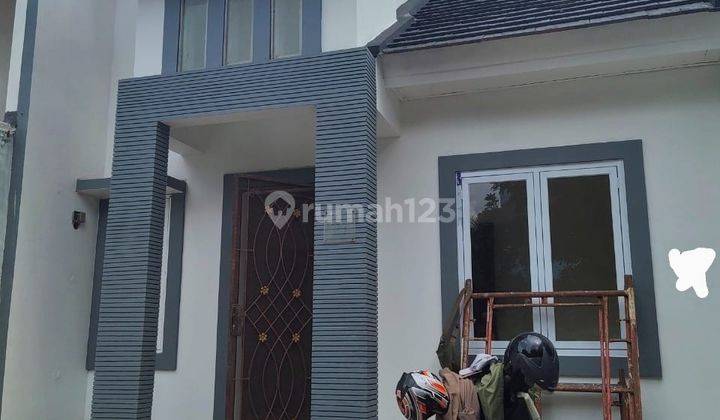 Rumah Dengan Taman Disewa Di Legenda Wisata Jakarta Timur Terbaru