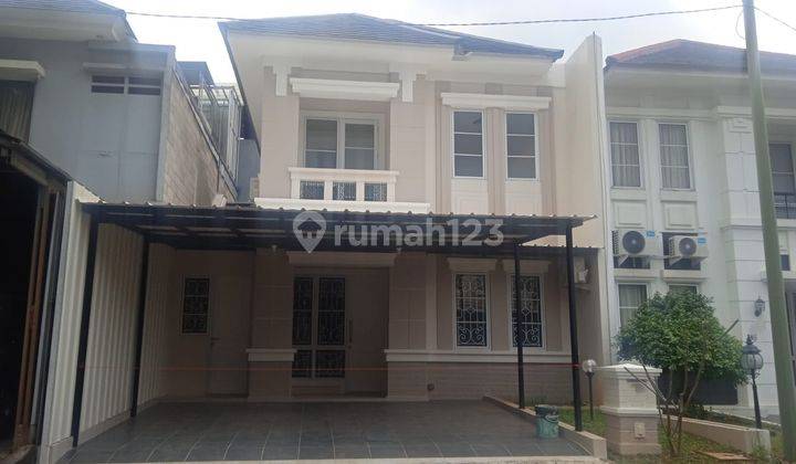 Rumah 2 Lantai Baru Selesai Renovasi Semi Furnish di Kota Wisata  1