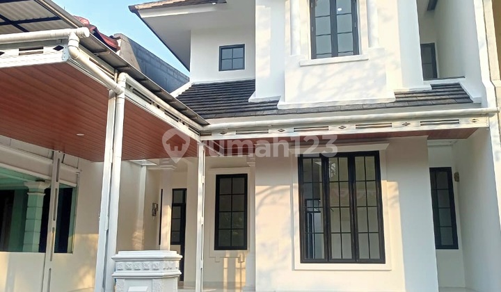 Rumah 2 Lantai Baru Renovasi Total Dijual Harga Nego