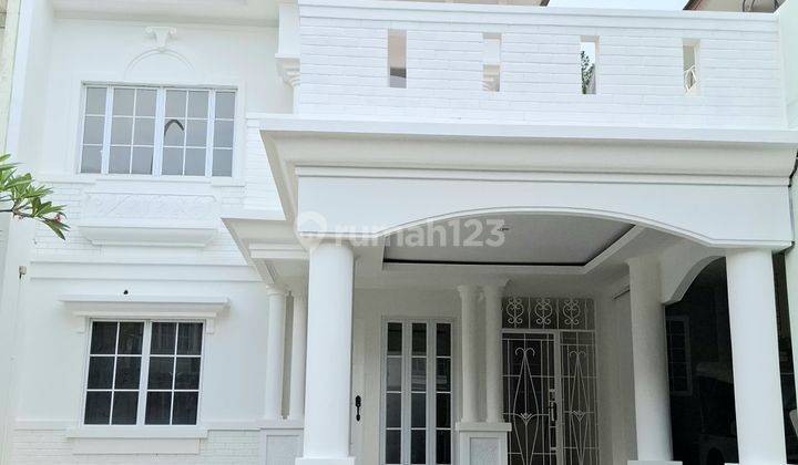 rumah baru di renovasi total dijual cepat dikota wisata  1