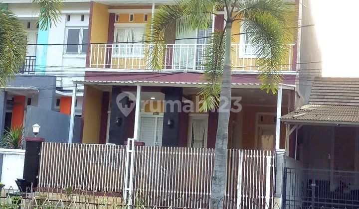 Dijual Rumah Mewah di Boulevard Vila Nusa Indah 5
