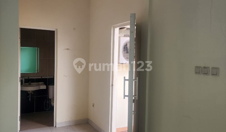 Rumah Siap Huni Bagus Murah 2 Lantai Kota Wisata Lt180 LB 169 2