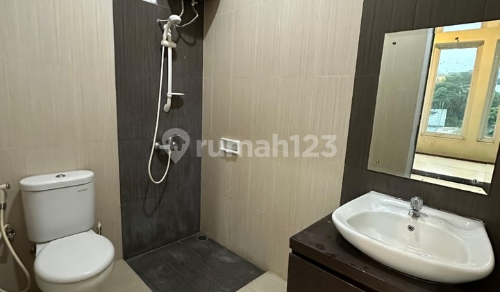 Rumah Siap Huni Murah Bagus 2 Lantai Legenda Wisata Lt160 Lb125 2