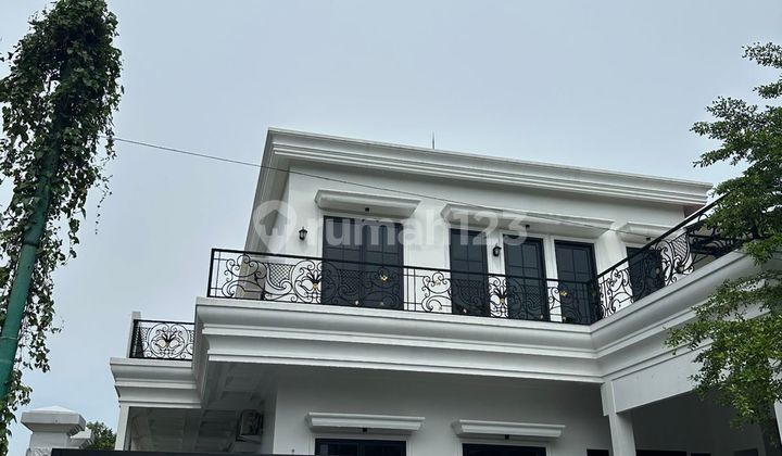 Rumah Mewah 2 Lantai Dekat Area Mall LRT