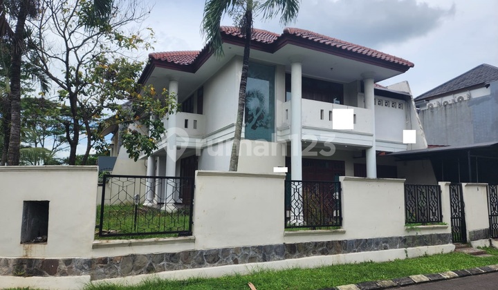 Rumah Mewah Posisi Hook di Jual Cepat di Citra Grand