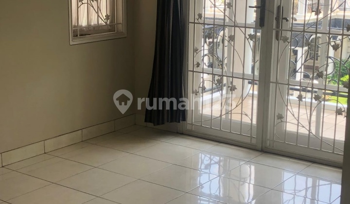 Rumah 2 Lantai Dijual Dilegwnda Wisata Harga Murah Nego 2