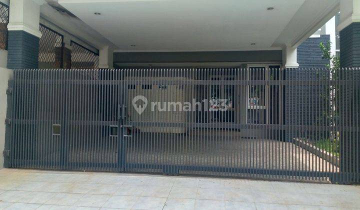 Rumah Mewah mewah di boulevard kota wisata dijual cepat 1