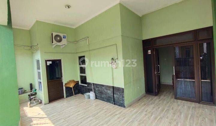 Dijual rumah 2 lantai di perum Karawang baru Telukjambe Karawang  2