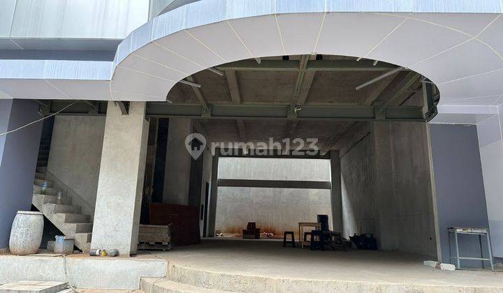Ruang Usaha di Jl. Senopati Kebayoran Baru Jakarta Selatan. 235 m HGB Baru 1