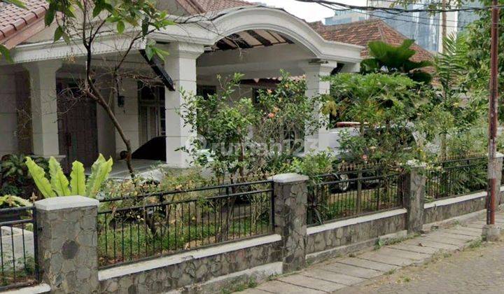 Rumah di Jl. Tulodong atas Senayan Kebayoran Baru,Jakarta Selatan. SHM Bagus 1