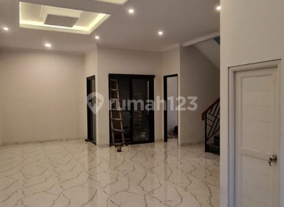 Rumah di Jln. Kebagusan dalam Raya. SHM Bagus