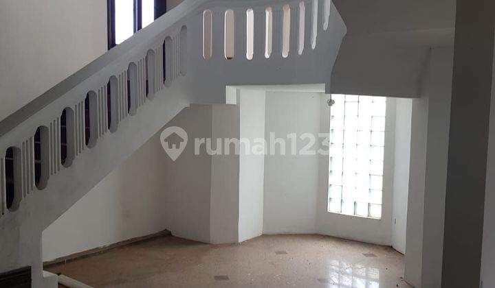 Rumah di Jln. Pangkalan Jati Cinere Jaksel. SHM 1