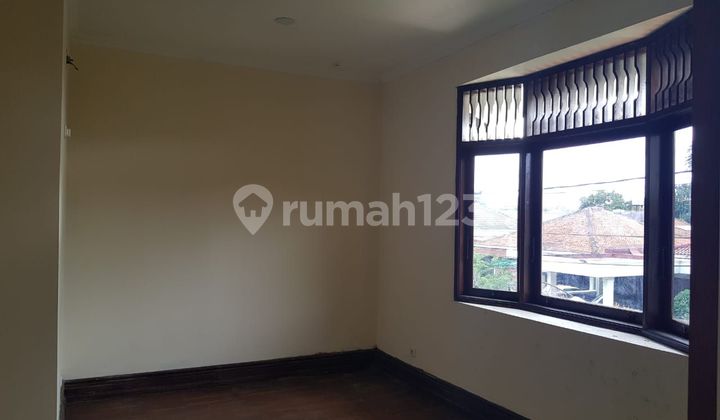 Rumah di Jln. Pangkalan Jati Cinere Jaksel. SHM 2