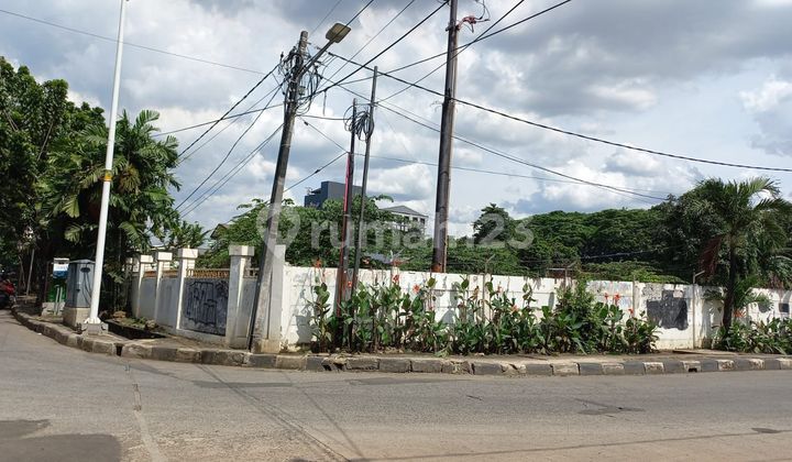Tanah di Jln. Tanjung Barat Jaksel. 5000 SHM m² Tanah di Jln. Tanjung Barat Jaksel. 5000 SHM m²
