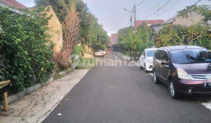 Rumah di Jln. Rumah PUPR Pondok Pinang Kebayrn Lama Jaksel. SHM