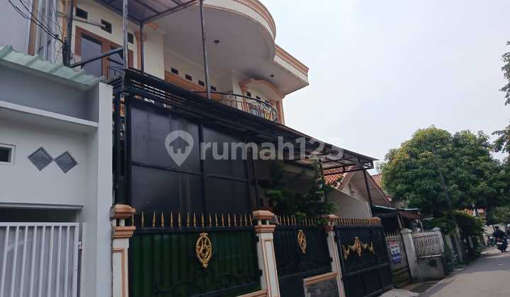 Rumah Siap Huni Di Rawamangun . Harga Terjangkau.