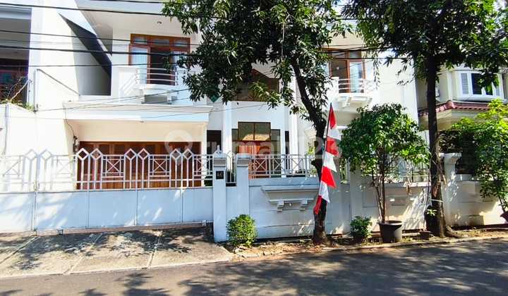 Affordable Ready-to-Occupy Nice, Luxurious House in Exclusive Housing in Setiabudi Kuningan, South Jakarta