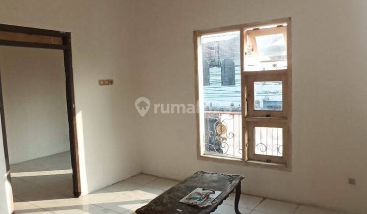 Di Jual Murah  Ruko 2 Lantai di Utan Kayu Jakarta Timur. Cocok untuk Usaha perkantoran, Bank, salon, minimarket.  2
