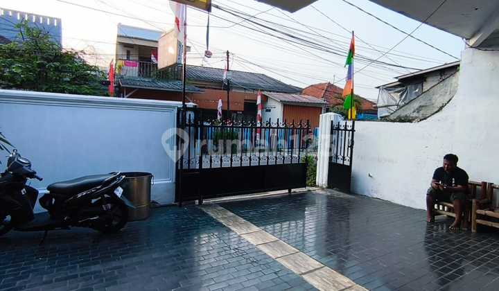Affordable and Spacious Strategic House in East Jakarta