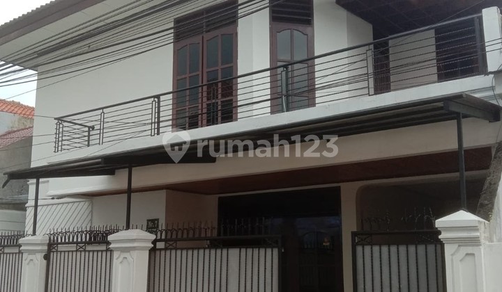 Rumah Bagus Siap Huni di Perumahan Rawamangun Rumah Bagus Siap Huni di Perumahan Rawamangun