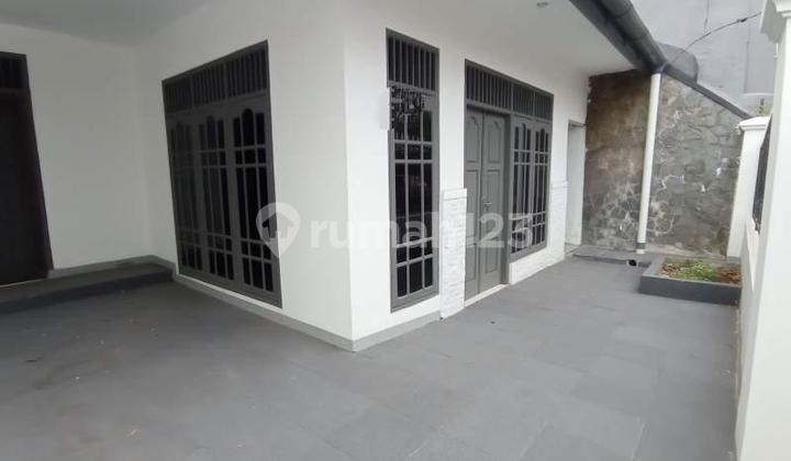 Rumah Disewa di Rawamangun Rumah Disewa di Rawamangun