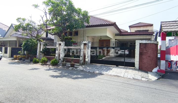 Rumah Mewah Luas Dibawah Harga Pasar. 