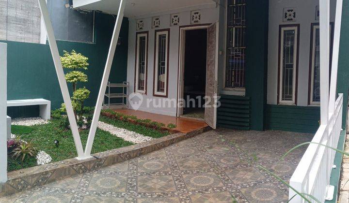 Dijual Cepat Rumah di Cibubur Country, 2 Lantai, Bagus, Siap Huni, Hrg 1M Nego 2