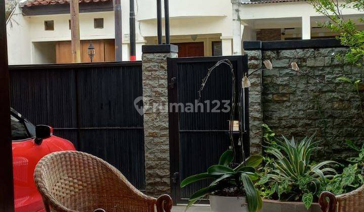 Dijual Rumah, Kebayoran baru Jakarta Selatan 2 Lantai SHM Bagus 2